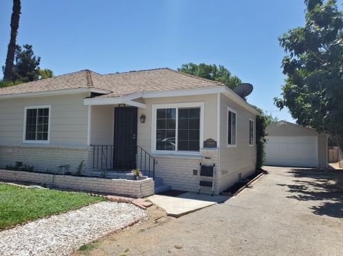 1864 Illinois Ave, Riverside CA  92507-5419 exterior