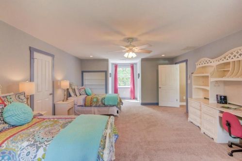 1126 Shoreline Dr, Jefferson GA  30549-2142 exterior