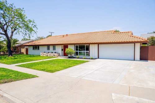 1237 Eisner Pl, Anaheim CA  92801-4704 exterior