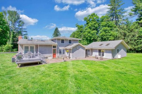 624 Storrs Rd, Storrs Mansfield, CT 06268-2632