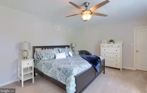 1518 Sunset Ave, Lancaster PA  17601-4328 exterior