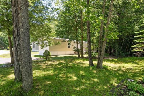 14 Alice Dr, Concord, NH 03303-2029