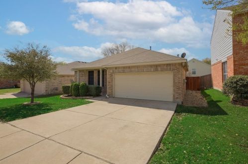 7105 Lindentree Ln, Fort Worth, TX 76137-4490