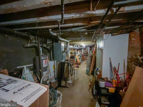 1542 15 St, Philadelphia PA 19146-4806 exterior