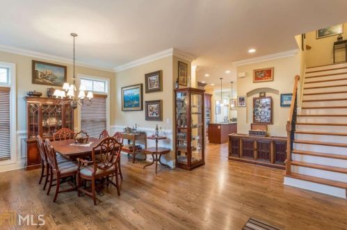 123 Alderwood Hl, Atlanta, GA 30328-2548