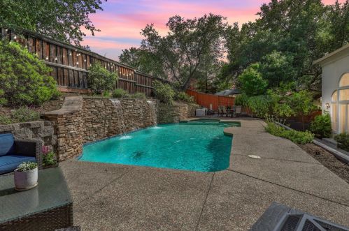 118 Flat Rock Dr, Folsom, CA 95630-7182