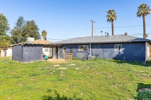 1874 Illinois Ave, Riverside CA  92507-5419 exterior