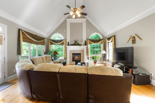 2014 Fontainbleau Dr, Conyers GA  30094-4811 exterior