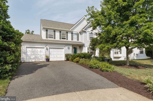 13244 Scottish Hunt Ln, Bristow, VA 20136-1741