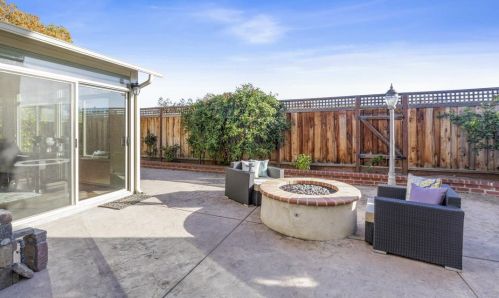 218 Summerwind Dr, Milpitas CA 95035-2416 exterior