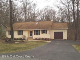 138 Dogwood Dr, Cross Junction, VA 22625-2501