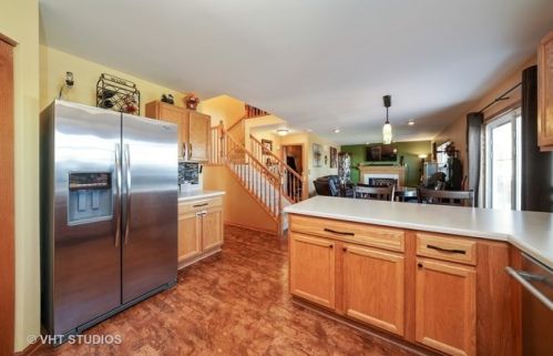 15946 Palm Ct, Joliet, IL 60403-0743
