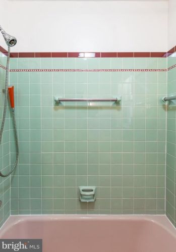 92 Euclid Ave, Lancaster PA  17603-6807 exterior