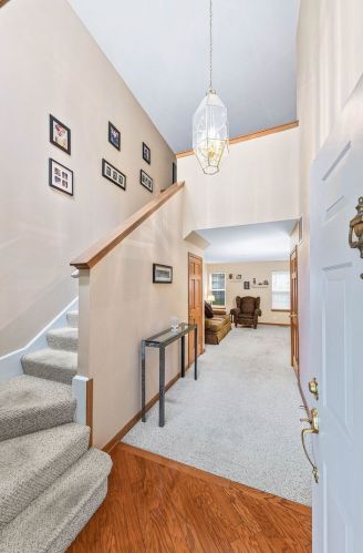 1886 Waverly Way, Boulder Hill, IL 60538-4132