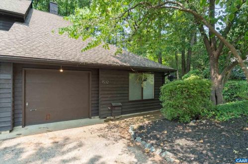 1532 Birnam Dr, Charlottesville, VA 22901-8925