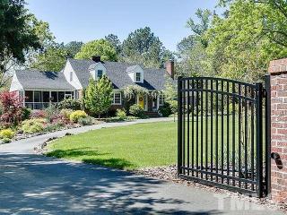 3208 Hope Valley Rd, Durham, NC 27707-3927