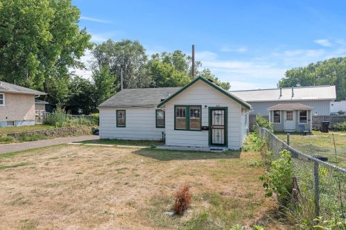 885 Algonquin Ave, Saint Paul MN  55119-3704 exterior