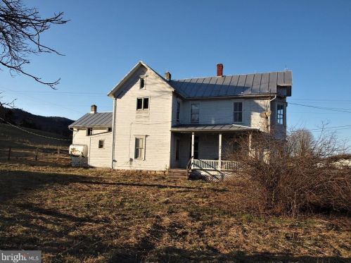 836 Blue Gray Trl, Franklin, WV 26807-6503