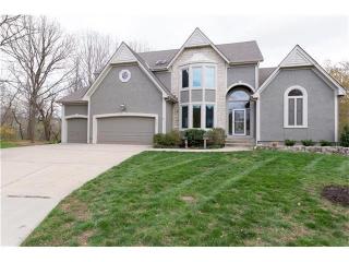 5509 Oakview St, Shawnee Mission, KS 66216-4913