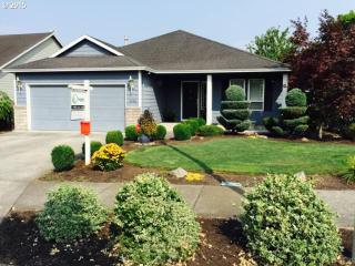 3798 206th Ave, Interlachen, OR 97024-6742