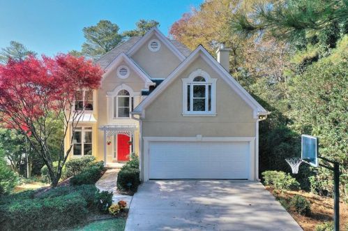 4086 Haverhill Dr, Atlanta GA  30342-3818 exterior