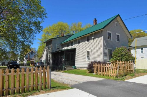 394 Portland St, Rochester, NH 03867-2302