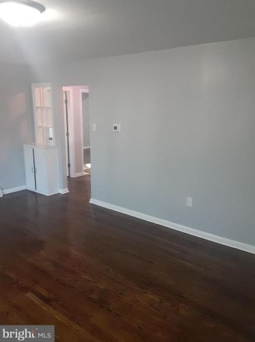 417 Walnut St, Camden NJ  08106-2136 exterior