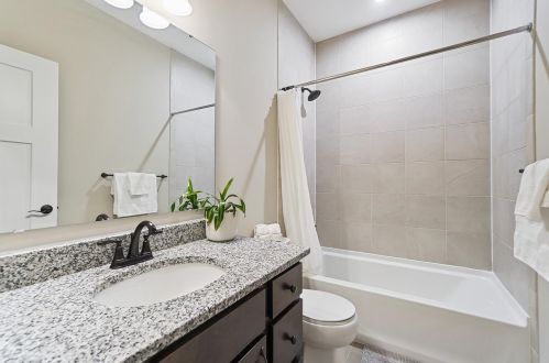 190 Winding Creek Dr, Springboro OH  45066-8200 exterior