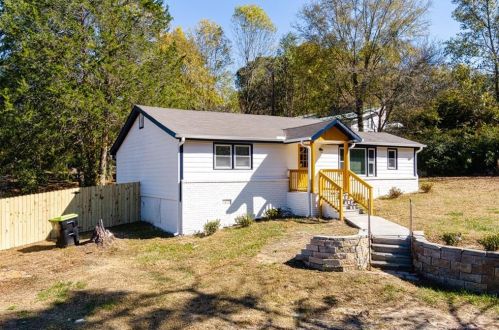 2004 Hi Roc Rd, Conyers GA  30012-2534 exterior