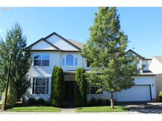 8999 Pippen Ln, Portland, OR 97224-5238