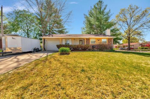 7306 Caione Ct, Hazelwood, MO 63042-1307