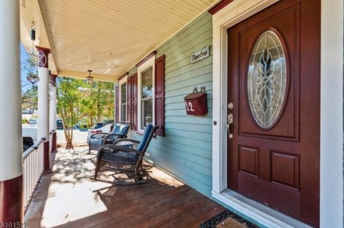 12 Park Ave, Flemington, NJ 08822-1319