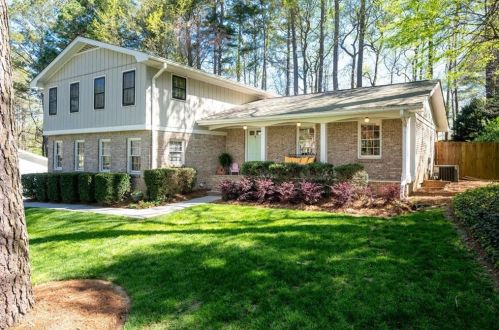 2522 Fontainebleau Dr, Atlanta, GA 30360-1230