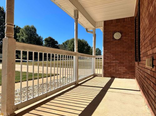 106 Meadow View Dr, Jackson GA  30233-2908 exterior