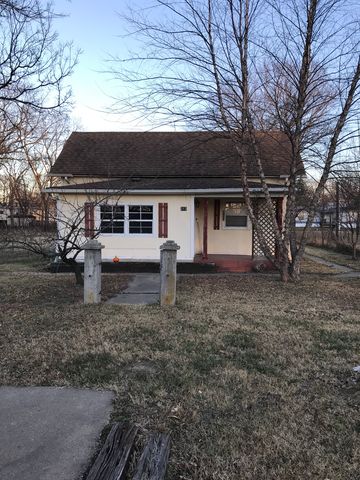 212 Caney St, Copan, OK 74022-4136