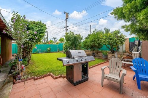 10462 Hole Ave, Riverside CA  92505-1620 exterior