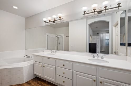 12 Three Rivers, Irvine CA  92602-1029 exterior