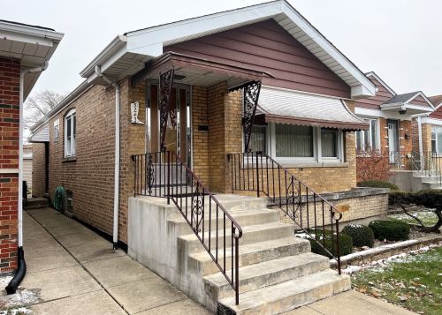 5243 Kostner Ave, Chicago, IL 60632-4622