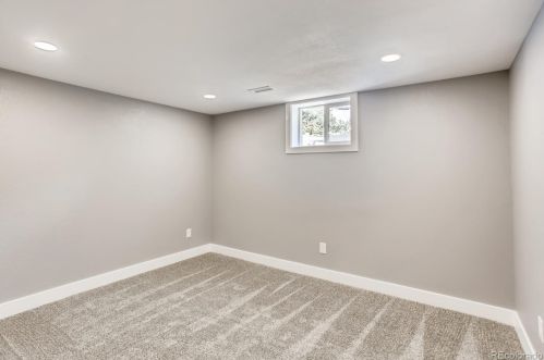 5360 Jewell Ave, Denver CO  80222-3940 exterior