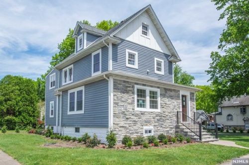 387 Roslyn Ave, N Milford, NJ 07646-1335