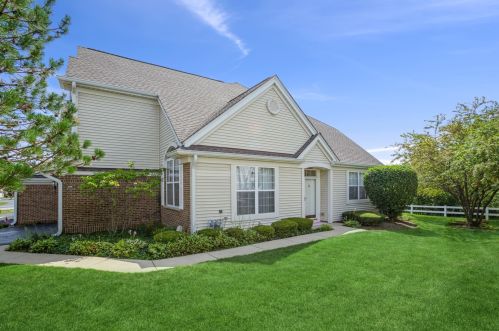1249 Timberline Dr, Hanover Park, IL 60103-1502