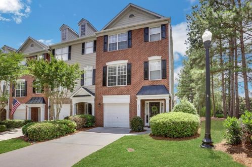 3730 Chattahoochee Summit Dr, Atlanta, GA 30339-3245