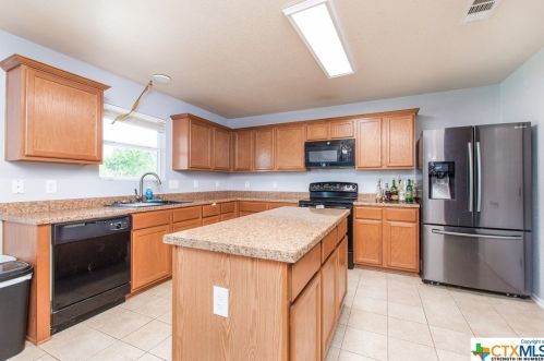 2002 Madison Ct, Morgans Point TX  76513-1370 exterior