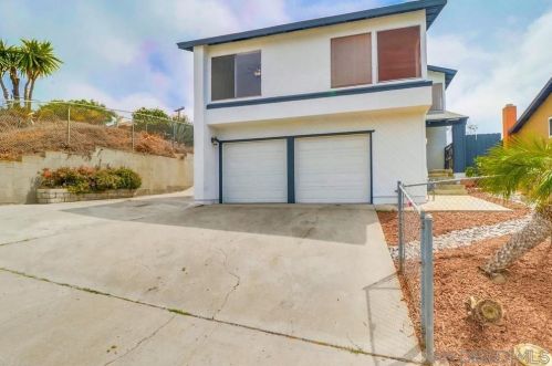 5667 Calle Sal Si Puedes, San Diego, CA 92139-3515