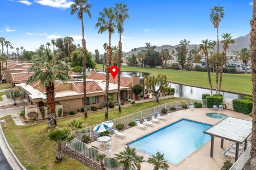 7491 Regency Dr, Palm Springs, CA 92264-6717