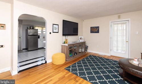 39 Landing Rd, Blenheim, NJ 08012-5136