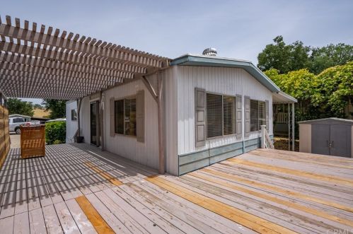 2940 Gold Rush Ln, Lake Nacimiento, CA 93446-4171