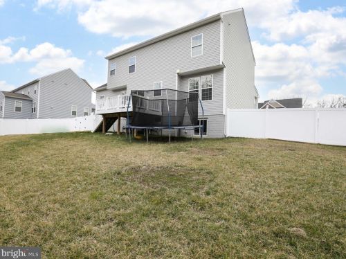 365 Chickamauga Dr, Harpers Ferry WV 25425-3633 exterior