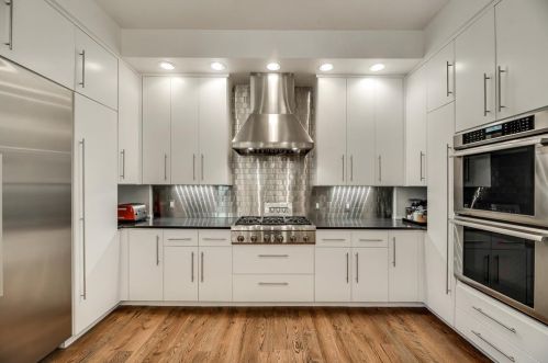 2616 Torrey Pne Dr, Fort Worth TX  76180-0833 exterior