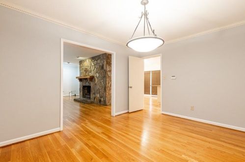 825 Moores Mill Rd, Atlanta GA  30327-1544 exterior